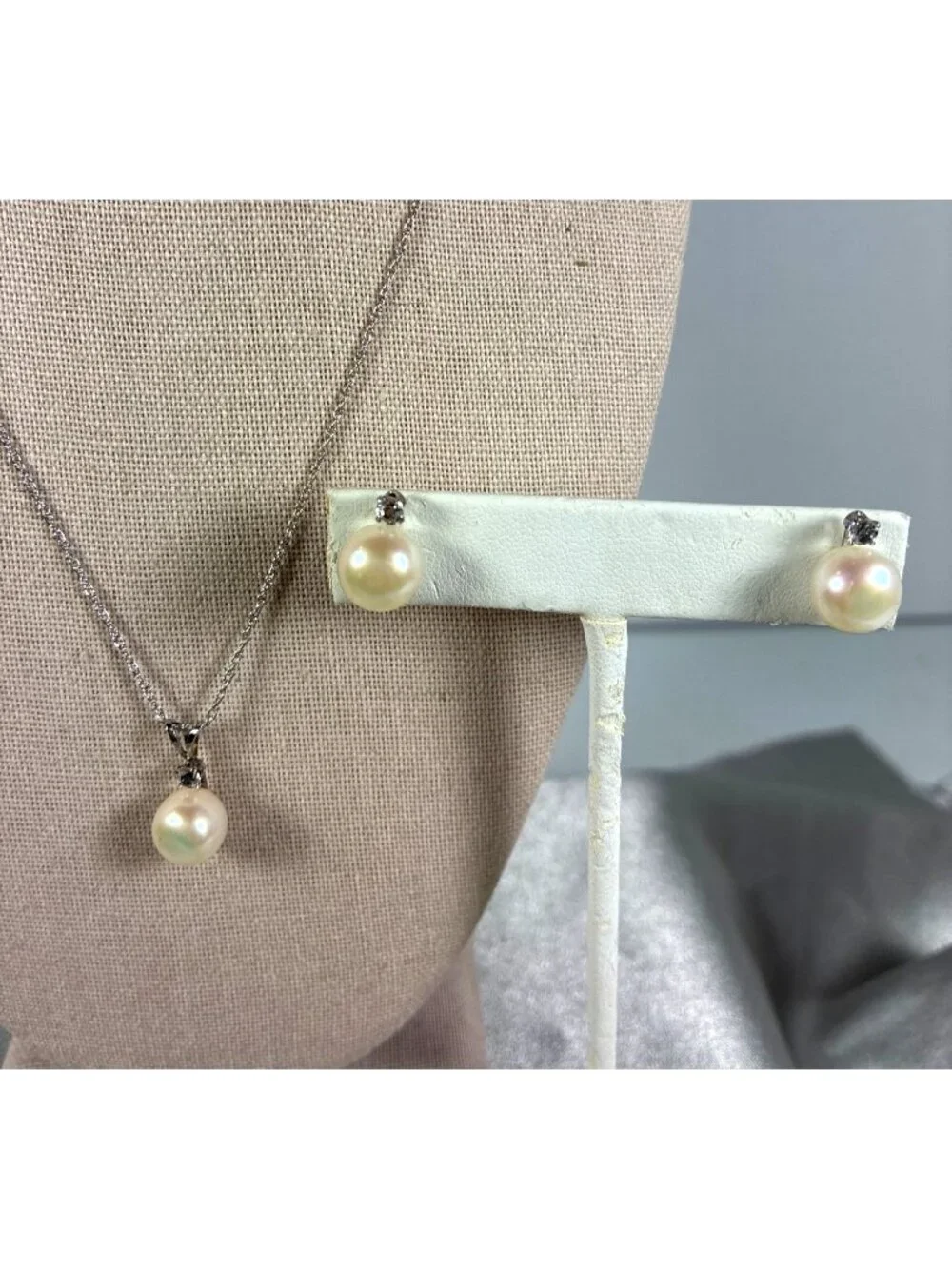 Sterling Silver Pearl & White Topaz Jewelry Set - Picture 3 of 14